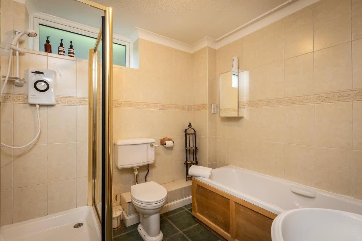 Villa Fabulous High Street Townhouse With Stunning Views & Parking At 'Eagles Nest' Falmouth Esterno foto