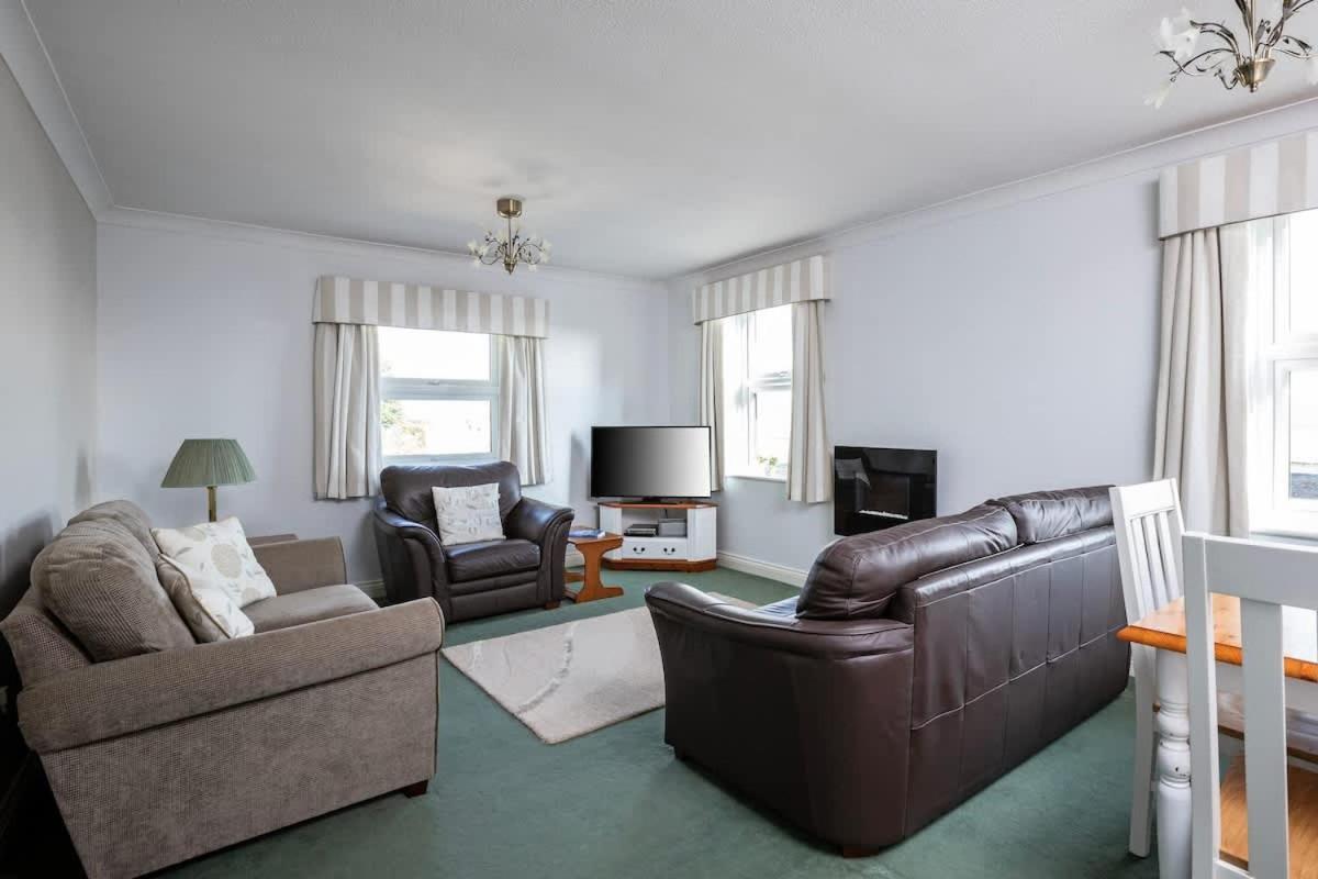 Villa Fabulous High Street Townhouse With Stunning Views & Parking At 'Eagles Nest' Falmouth Esterno foto