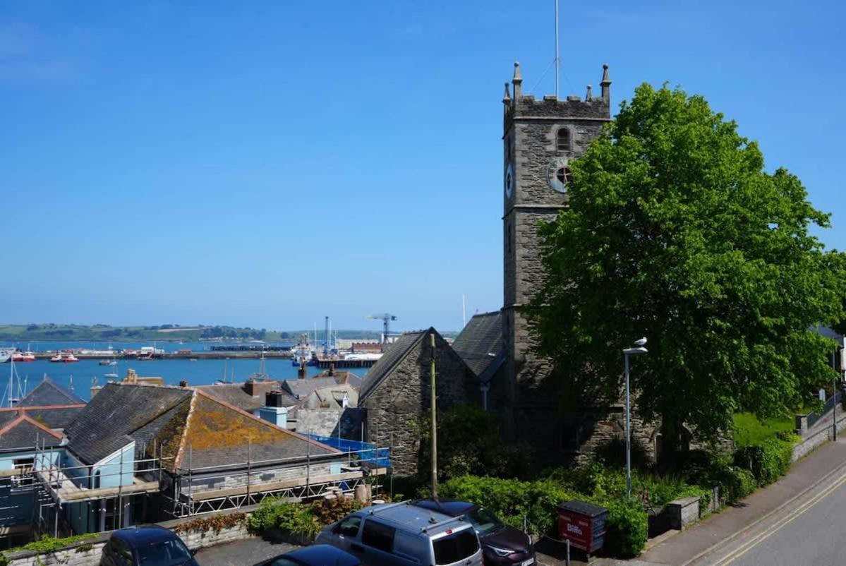 Villa Fabulous High Street Townhouse With Stunning Views & Parking At 'Eagles Nest' Falmouth Esterno foto
