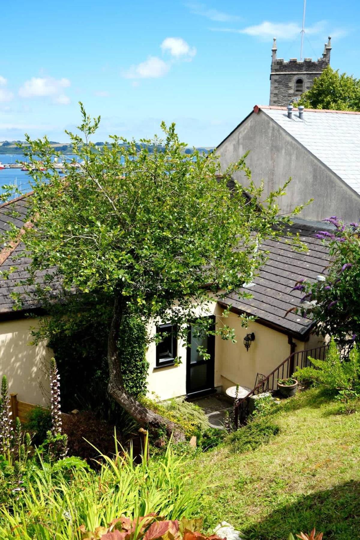 Villa Fabulous High Street Townhouse With Stunning Views & Parking At 'Eagles Nest' Falmouth Esterno foto